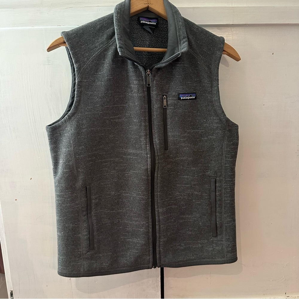 Patagonia Charcoal Sweater Fleece Full Zip Vest • Size: M